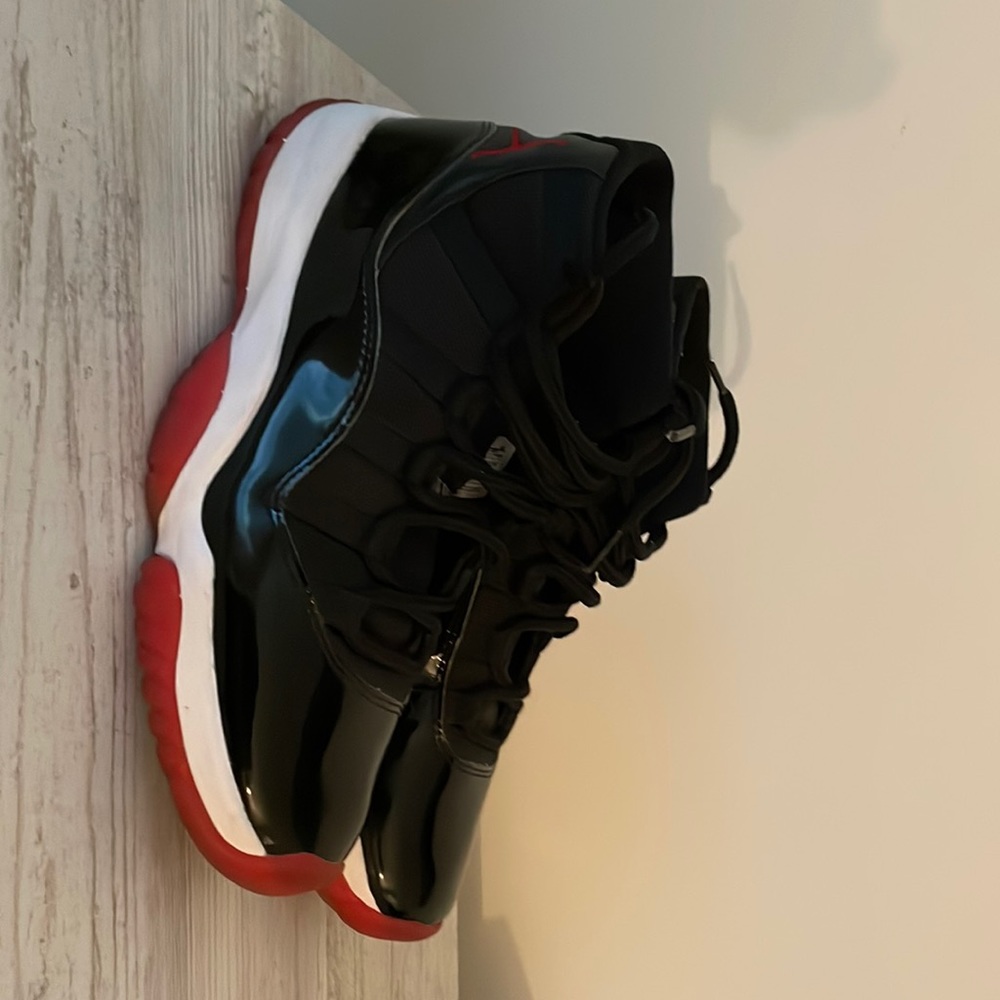 Jordan Bred 11’s